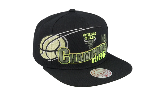 NBA Hardwood Classics 96 Champ Flipside Snapback Cap "Chicago Bulls - Black" HS8039 CBUBLCK