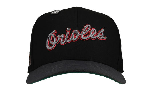 59FIFTY Baltimore Orioles 30th Anniversary Fitted Hat "Script Metallic - Black / Graphite" 123451299732