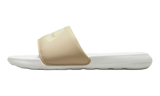Victori One WMNS "Sanddrift Coconut Milk" CN9677 108