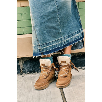 Women's Highmel in Chestnut